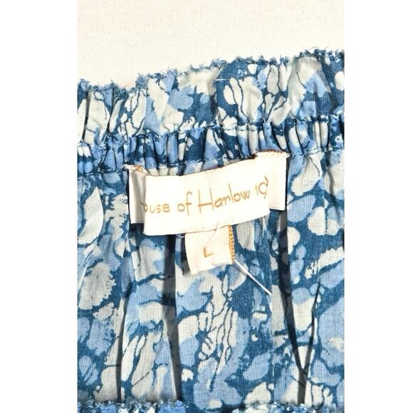 House of Harlow 1960 blue print top size large. - Picture 6 of 8